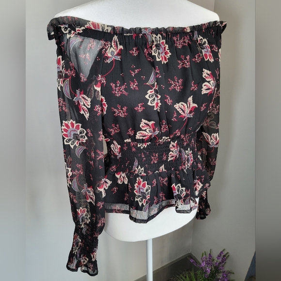Floral Off the Shoulder Blouse - Large - Cinched Waist - Picture 3 of 8